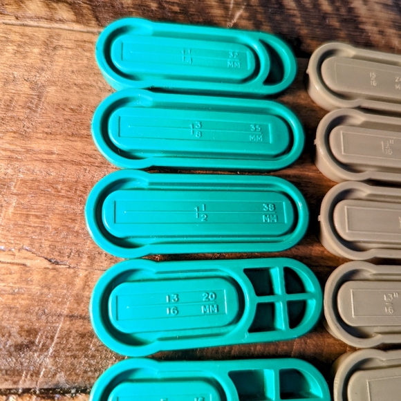 Singer Buttonholer Various Sizes - Picture 5 of 14